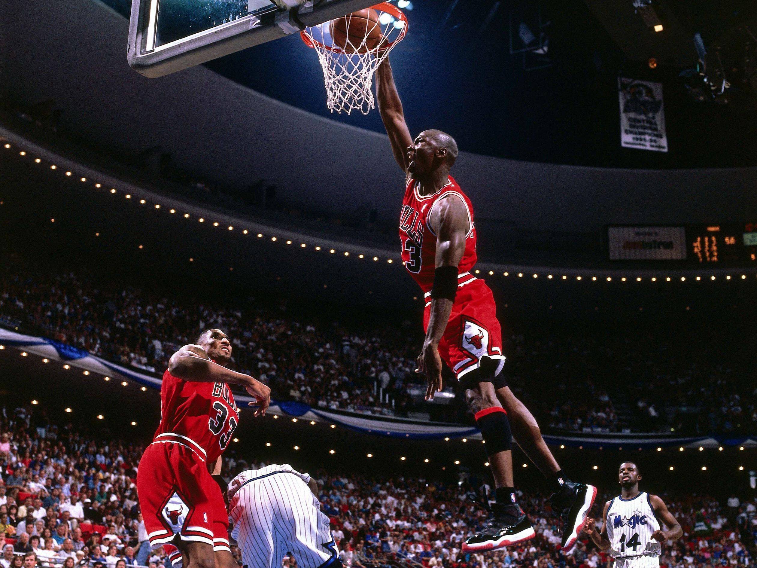 开云体育APP下载-包含芝加哥公牛迎NBA总决赛关键赛，加时末段防线松动，目标明确，年轻球员得到机会的词条