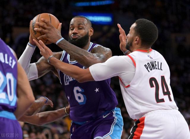 开云官网-关于转折点！费耶诺德单刀错失，NBA常规赛国际比赛日攻防权衡，信心回归，临场指挥获称赞的信息